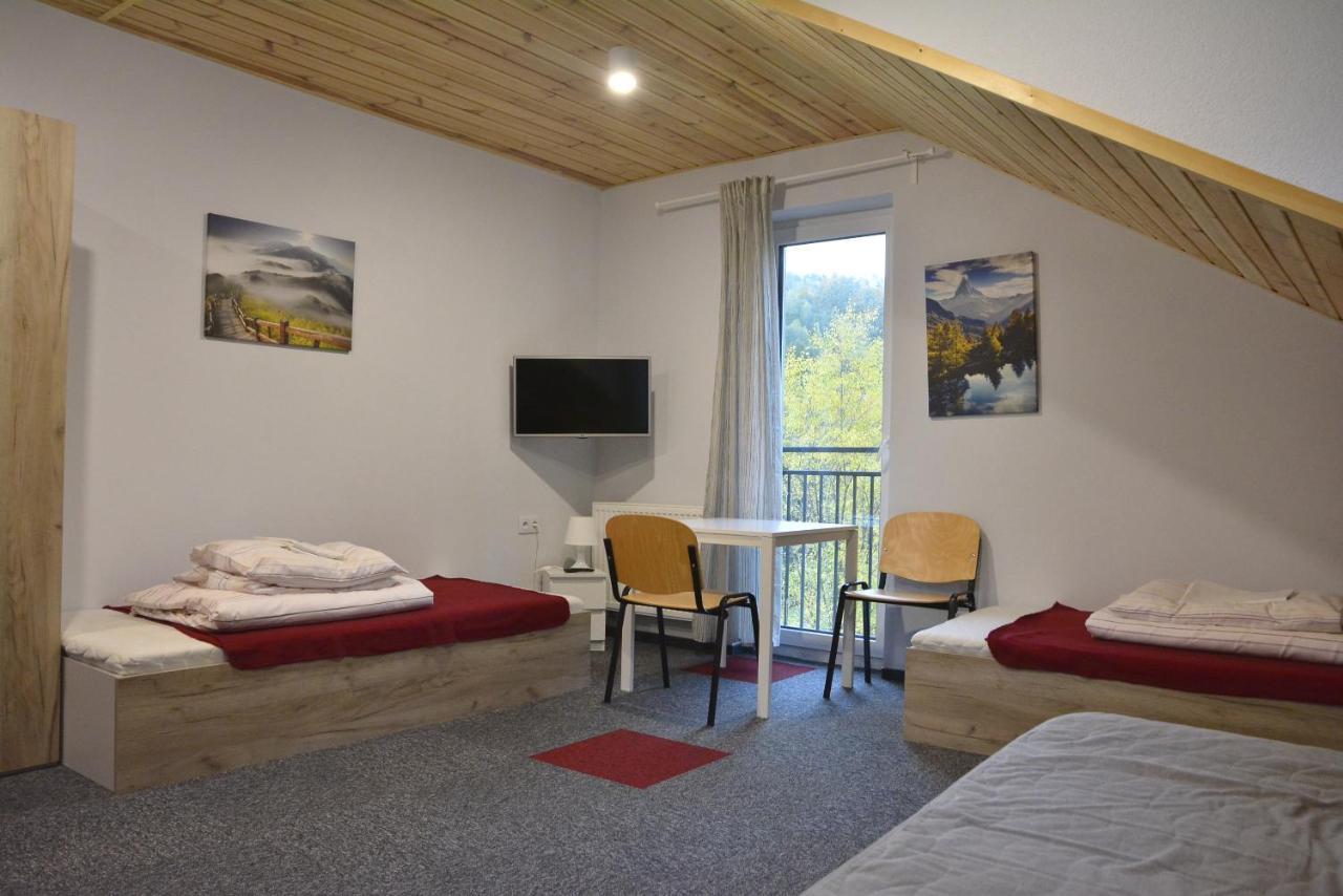 Dom Goscinny Skarpa Krynica-Zdrój Exteriér fotografie