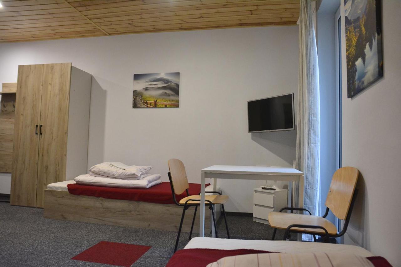 Dom Goscinny Skarpa Krynica-Zdrój Exteriér fotografie