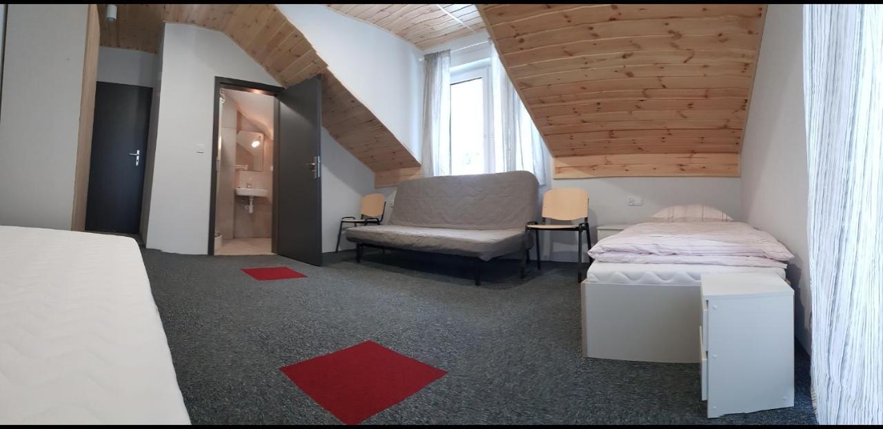 Dom Goscinny Skarpa Krynica-Zdrój Exteriér fotografie
